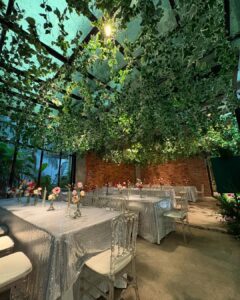 Glasshouse Decoration